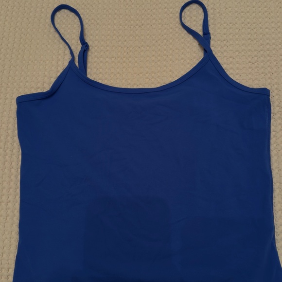 Aritzia Tops - Aritzia butter Agility sports tank